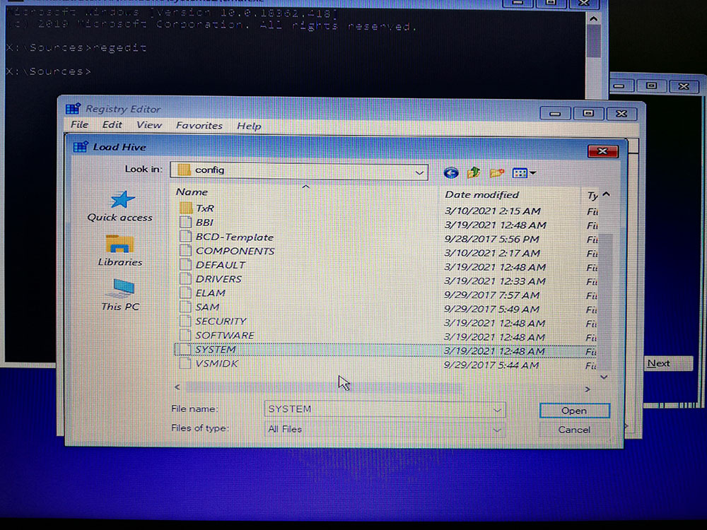 Tìm mở file SYSTEM trong source Windows